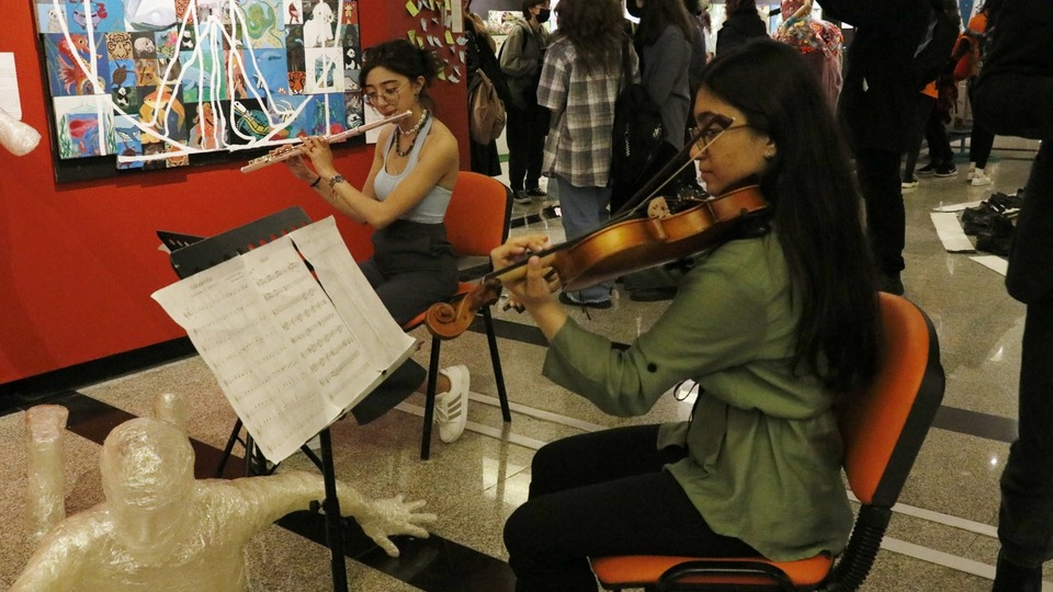 Çocuk ve Gençlik Sanat Bienali 'umut' verecek