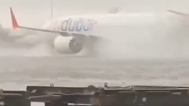 BAE'de şiddetli yağış etkili oldu