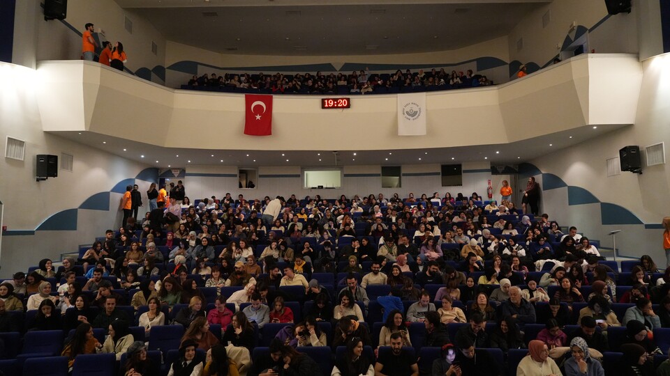 BAİBÜ'den yabancı öğrenci iddialarına açıklama