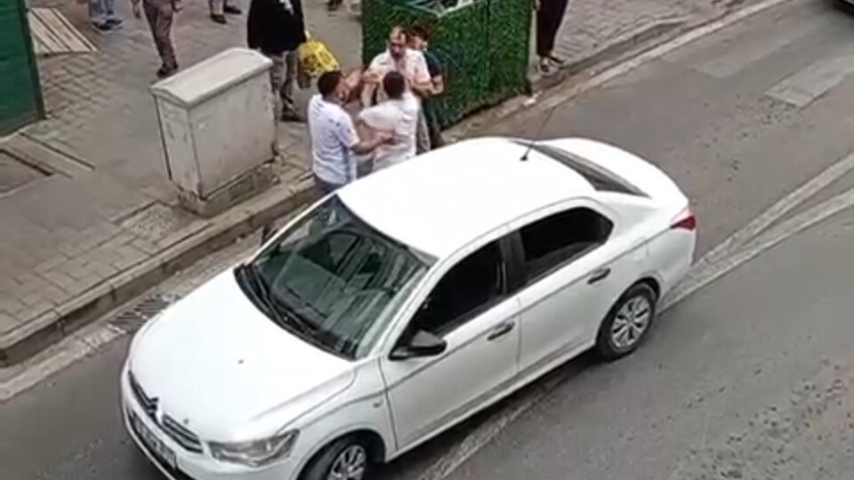 Trafikte 'yol verme' kavgası