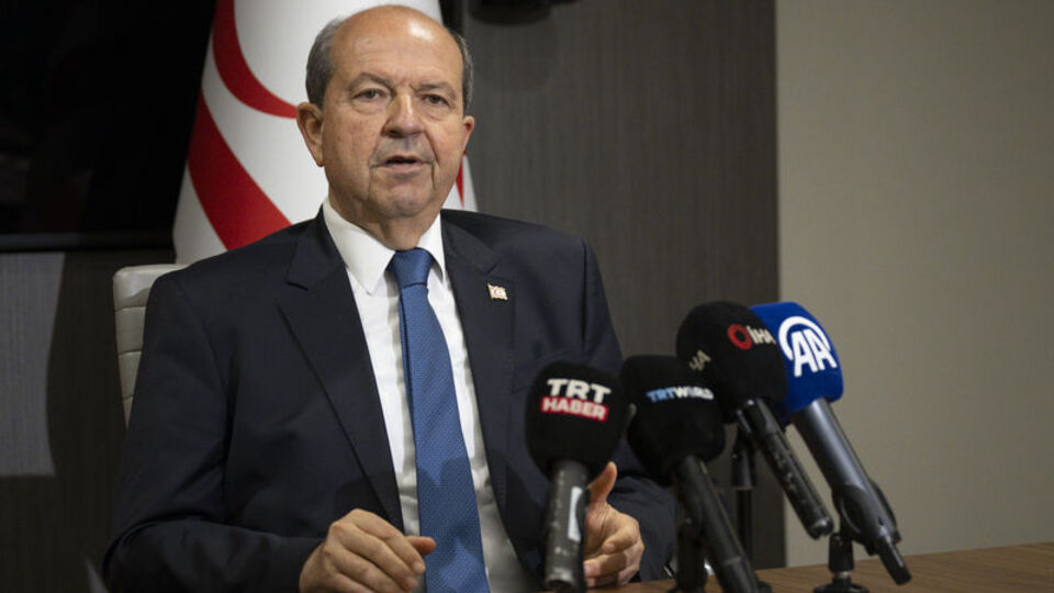 "AB, Rum tarafına teslim oldu"