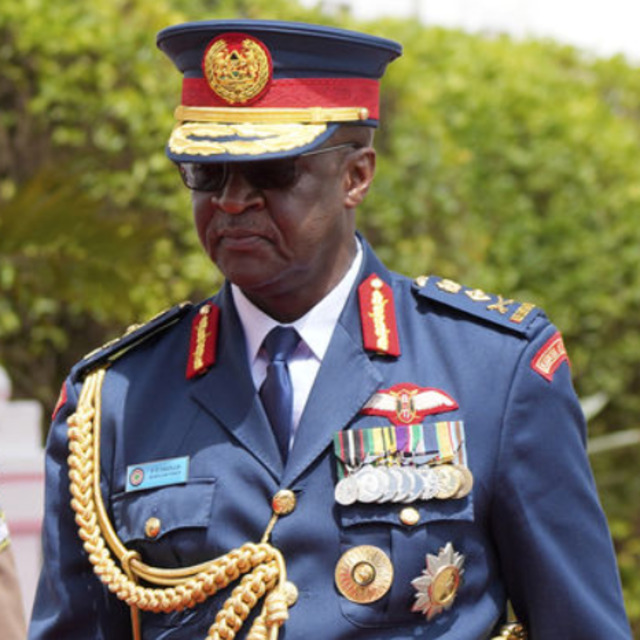 Kenya Genelkurmay başkanı kazada can verdi