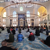 Cuma namazı saat kaçta?