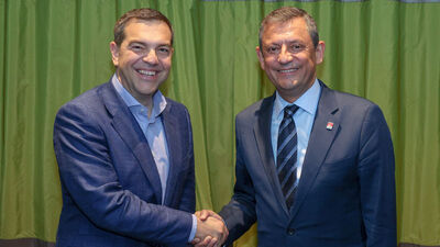 Özel, Çipras ile görüştü