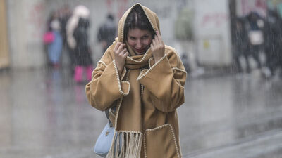 Son haftaların en kuvvetli fırtınası sağanakla birlikte geliyor!