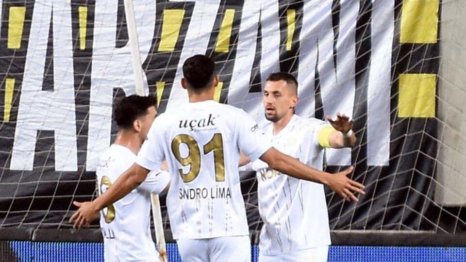 Manisa FK, İzmir'de zorlanmadı!