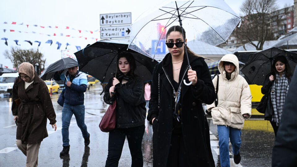 Meteoroloji saat verdi! AKOM'dan kritik uyarı! İşte alarm verilen 45 kentimiz!