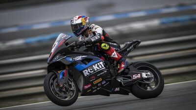 Toprak Razgatlıoğlu, Hollanda'da zirvede!