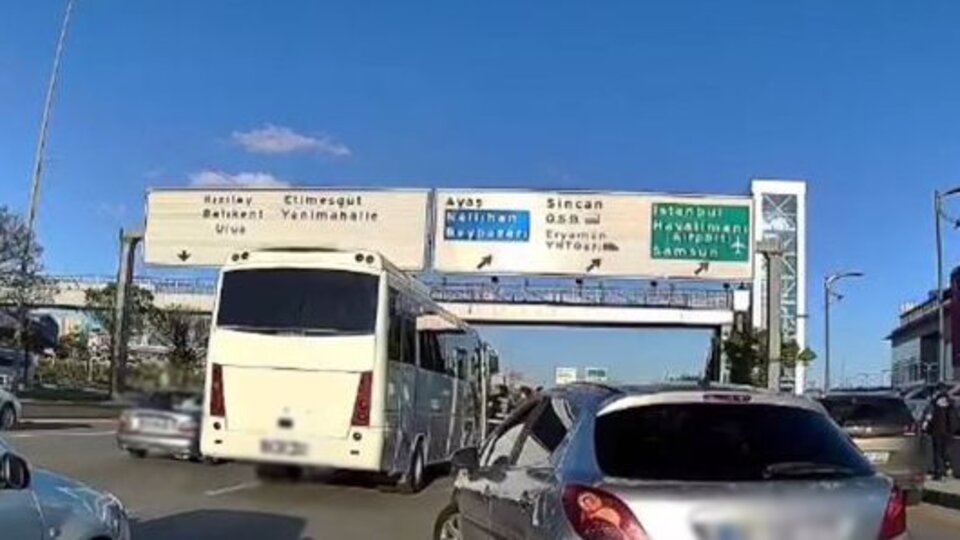 Trafikte çıkan yol verme kavgasını çevik kuvvet bitirdi