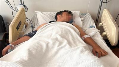 Parkta oturan liselilere makasla saldırdı!