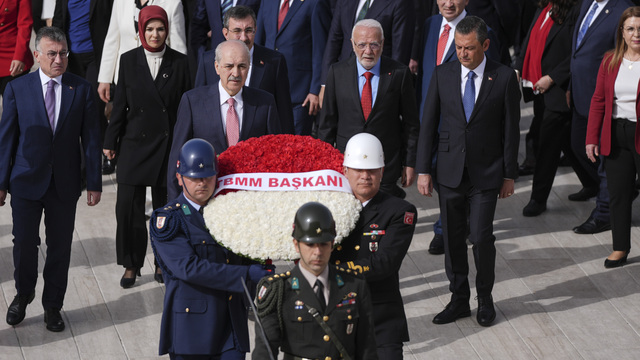 Siyasilerden 23 Nisan mesajları