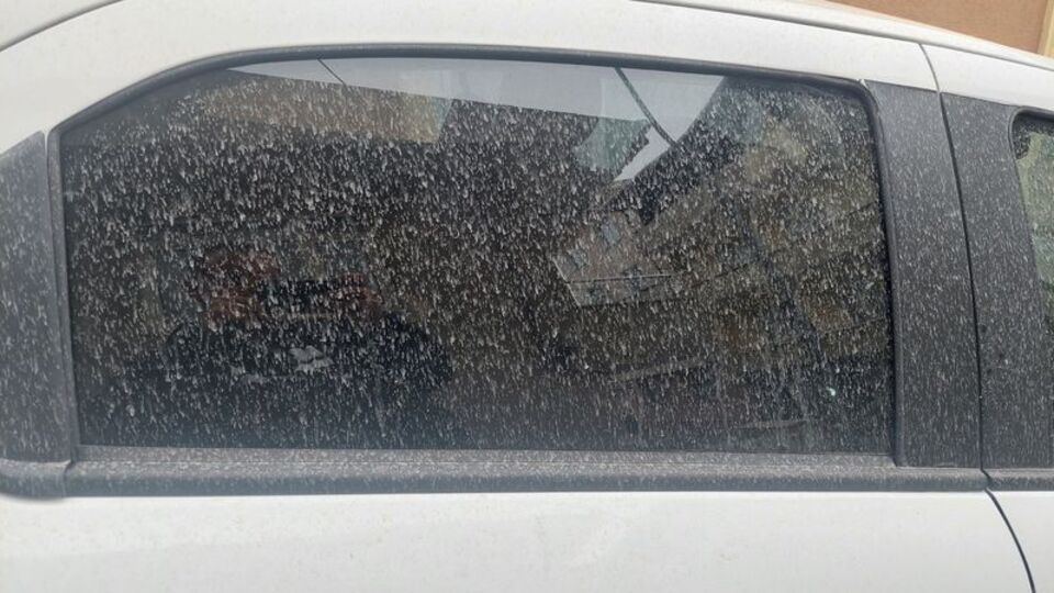 Oto yıkamacılar doldu! Çamurla karışık sağanak!