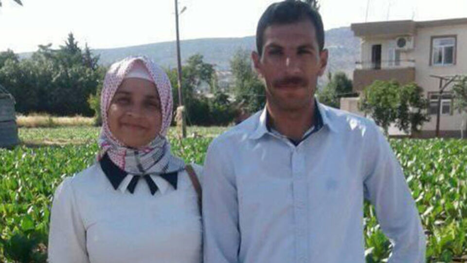 Eşini keserle dövüp boğmuştu! Caninin cezası belli oldu!