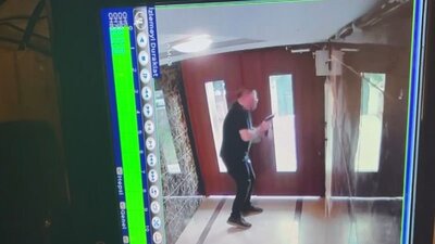 İstanbul'da inanılmaz görüntü! Kendi kendine çatıştı