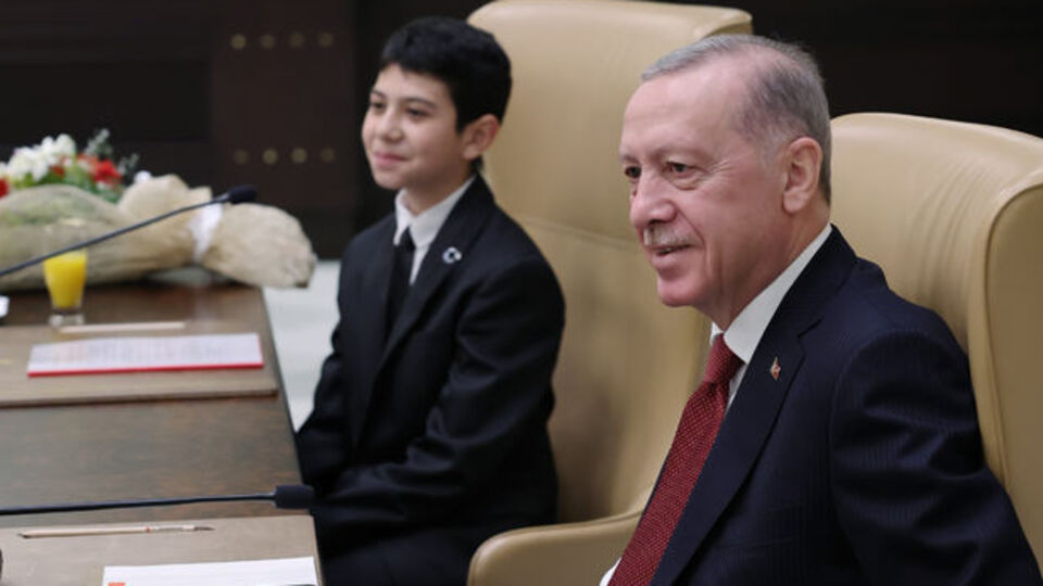 Çocukları kabul etti