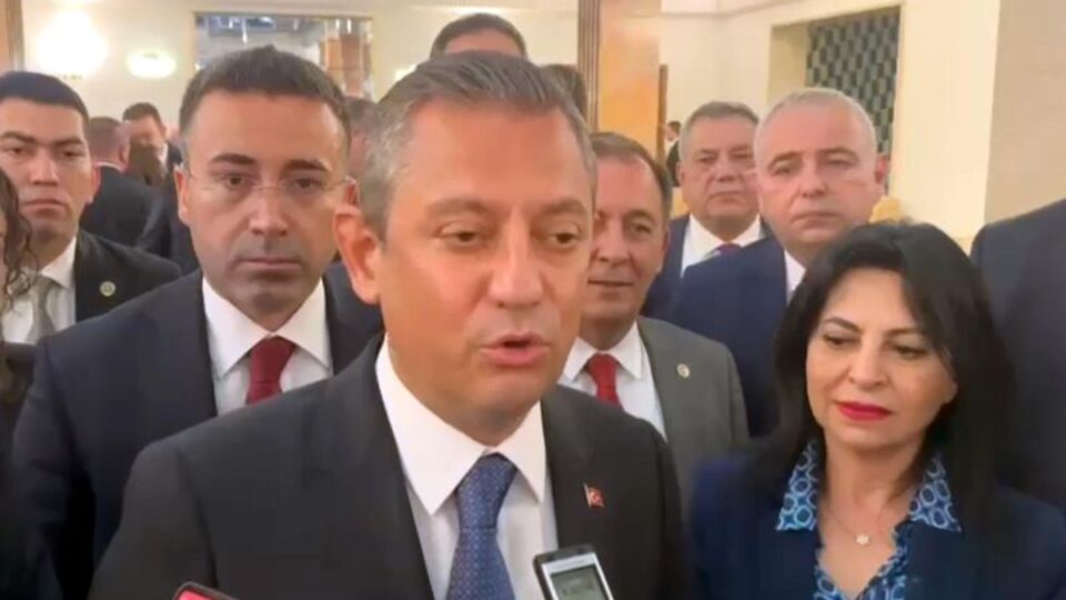 Özel, 10. Cumhurbaşkanı Sezer ile görüştü