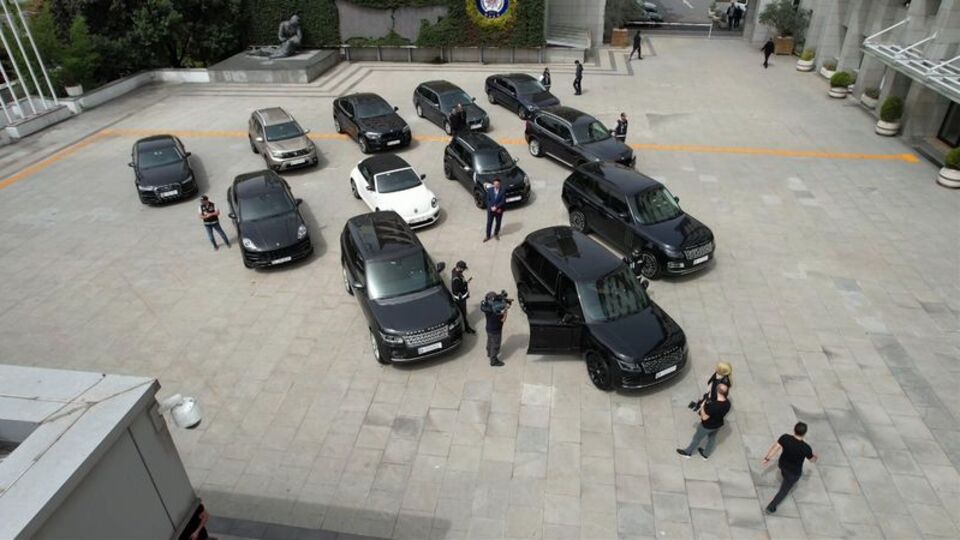 20 şüpheli gözaltında! 17 lüks otomobil! Piyasa değeri: 60 milyon TL!