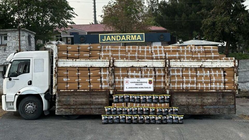 6 ton kaçak kıyılmış tütün ele geçirildi