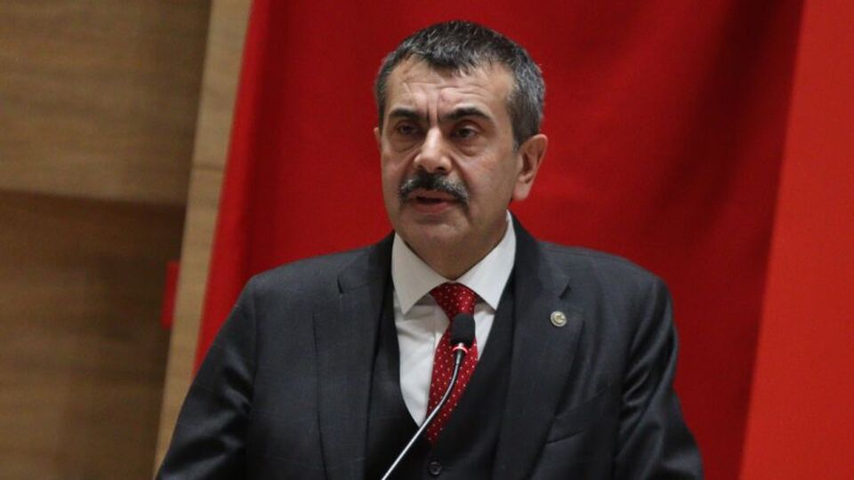 Yeni MEB müfredatı yarın açıklanıyor