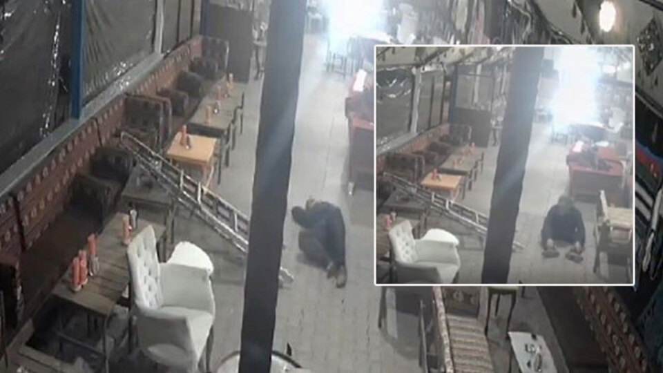 Ampulü değiştiriyordu! Akıma kapıldığı an kamerada!