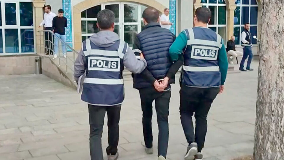 19 ayrı suçtan aranıyordu! Yakalandı