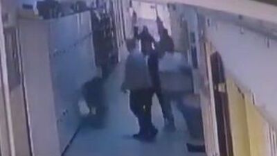 Kadın öğretmene yumruklu şiddet!