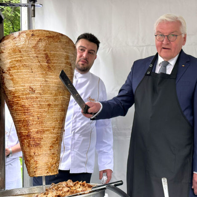 Hamburgeri ABD'ye kaptıran Almanya'nın gözü dönerde mi?
