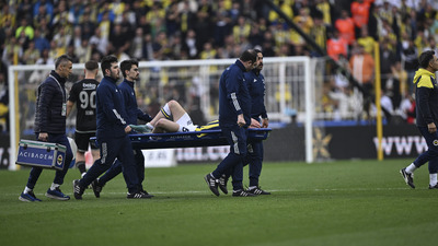 Derbide Fenerbahçe'den 2 erken değişiklik!
