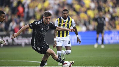 Fenerbahçe tribünlerinden Semih'e alkış!