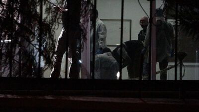 Polis memuru meslektaşlarına ateş açtı