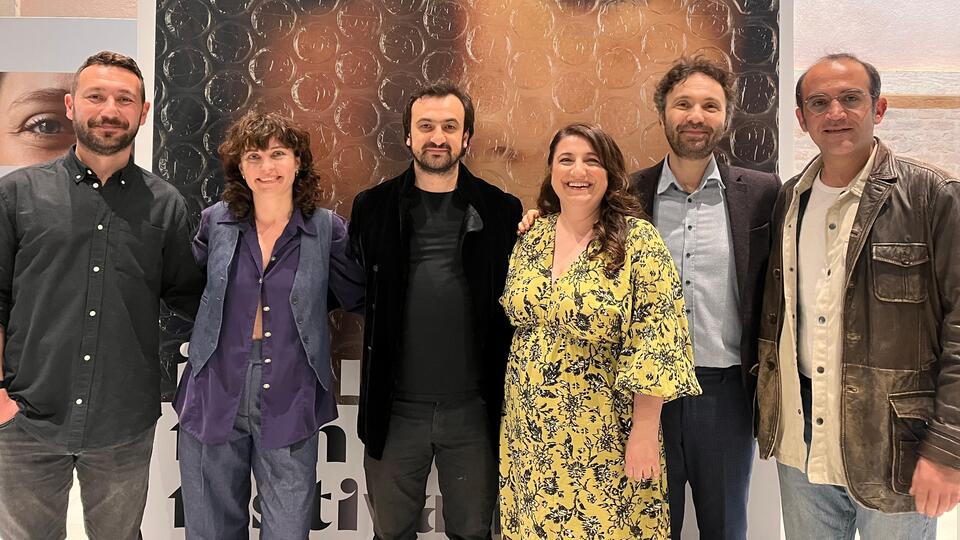 Sinemaseverlerle buluştu