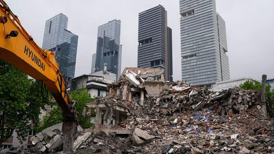 Yarım asırlık "birinci şube" yıkılıyor