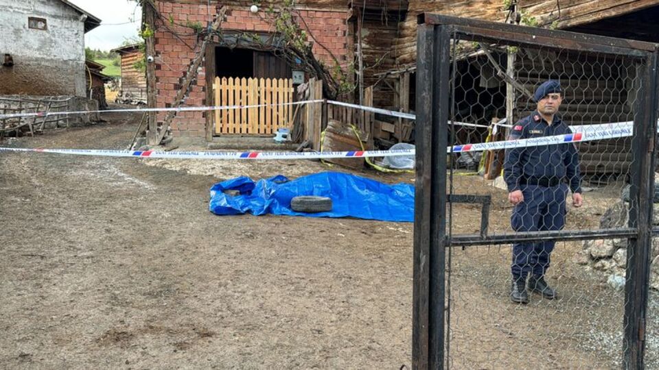 Su faturası için tartıştığı muhtarı öldürdü!