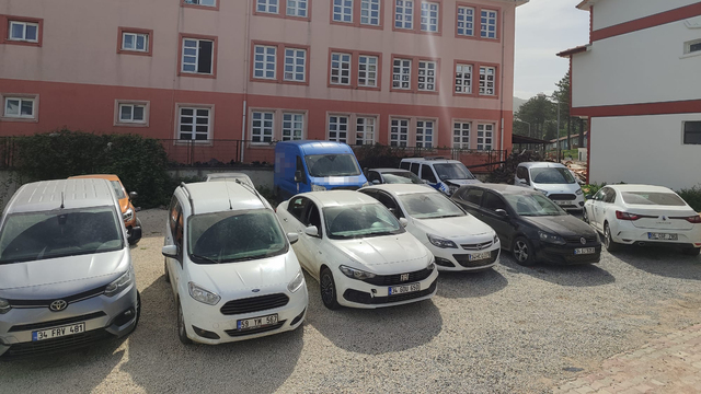 Göçmen kaçakçılarına operasyon: 17 tutuklama