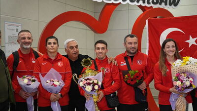 Şampiyonlar yurda döndü