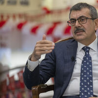 Bakan Tekin: Literatüre bakınca gördük ki bizim müfredatımız çocuklara diğer ülkelere göre iki katı bilgi yüklüyor