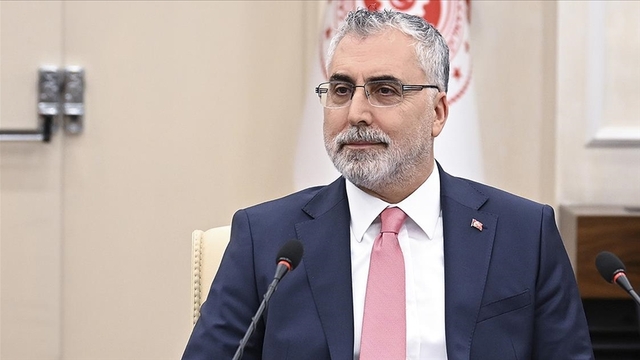 Bakan Işıkhan'dan 1 Mayıs paylaşımı
