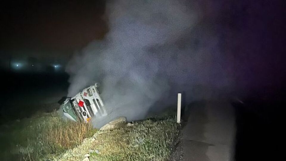 Burdur'da LPG yüklü tanker devrildi!