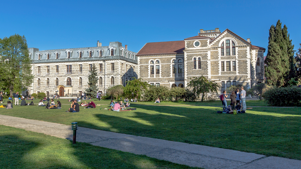 Boğaziçi Üniversitesi dünya üniversiteleri sıralamasında ilk 300'de yer aldı