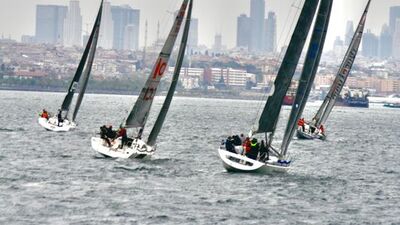 'Boğaz'da gemi trafiği 6 saat askıya alındı