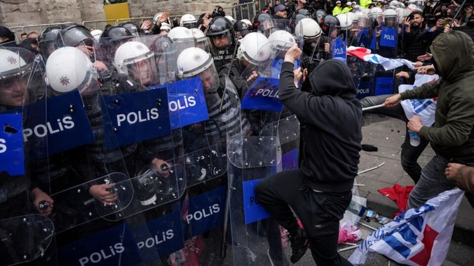 1 Mayıs'ta polise saldıran 52 kişi için tutuklama talebi