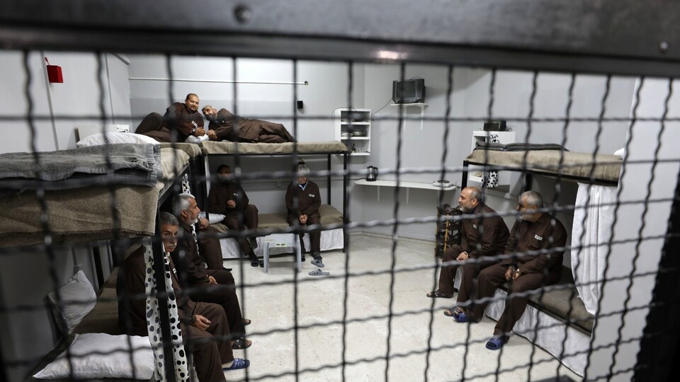 "İsrail hapishanelerde işkence dozunu artırdı"