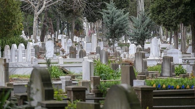 "Çok ölü var" dedi, mezarlığa ambulans istedi