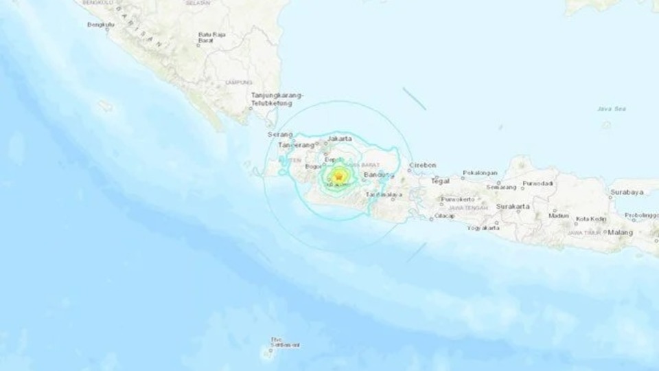 Endonezya'da 6 büyüklüğünde deprem!