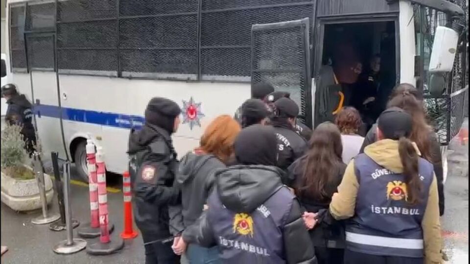 İstanbul'daki 1 Mayıs olaylarında 11 kişi tutuklandı