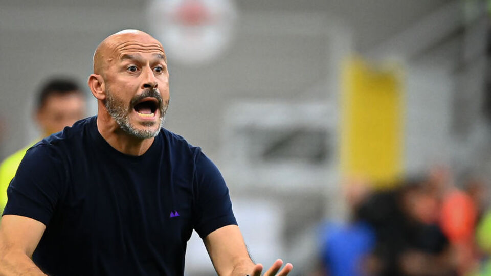 Devin Özek'in 2 yabancı adayı!