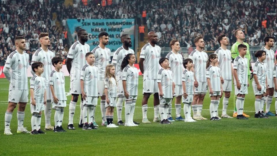 Beşiktaş, Ankaragücü maçına 2 değişiklikle çıktı