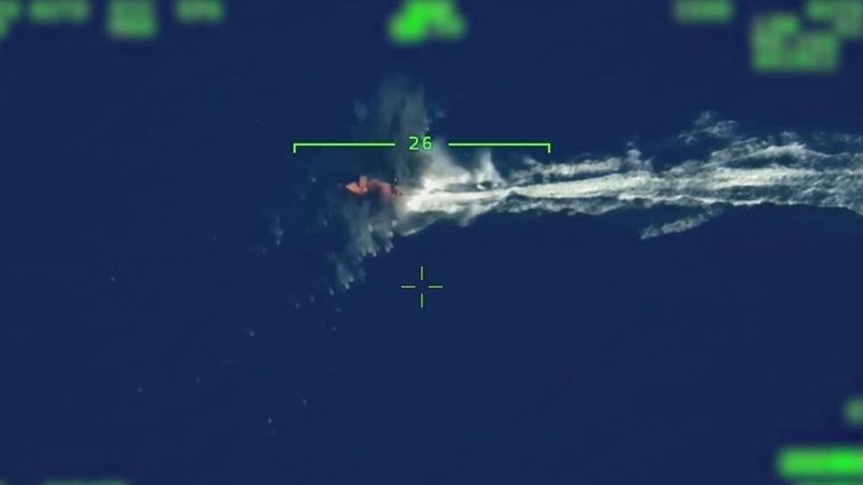 Deniz hedeflerine tam isabet