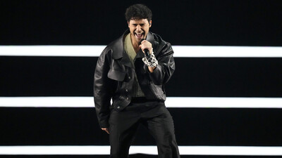 Eurovision'a kefiyeyle çıktı