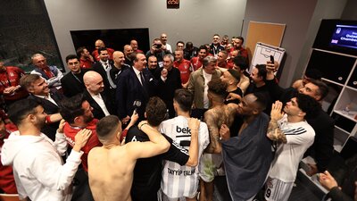 Arat ve Adalı'dan ortak tebrik!